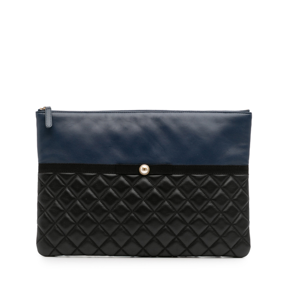 Pre-Loved Chanel Large Bicolor Quilted Leather Pearl O Case Clutch - Picture 1 of 11